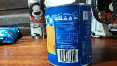 Lata de durazno en mal estado