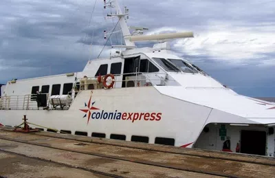 Colonia express - no se hacen cargo de nada, pésimo servicio