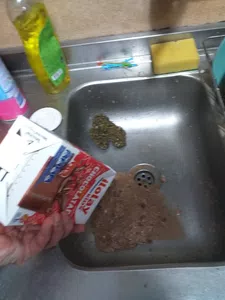 Leche chocolatada vencida un mes antes de fecha de vencimiento