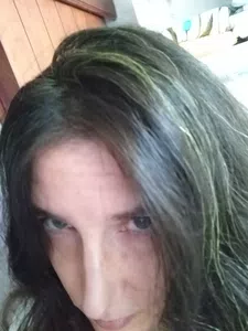 Me quedó el pelo verde con la henna biferdil