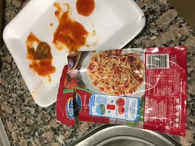 Gran cantidad de hongos en su contenido