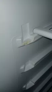 Heladera con rotura adentro