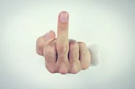 Laburen en vez de estafhar