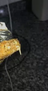 Gusano en una barra de cereal