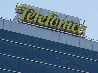 La baja y el ajuste de esa deuda que la propia empresa me ocasionó