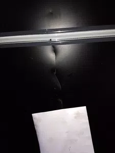 Heladera recibida con grieta/abolladura en puerta del freezer