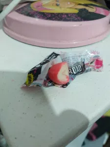El chicle poosh me vino por la mitad