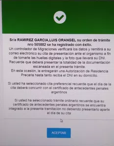 Me tienen indocumentado pese a que aboné todas las tasas