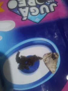 Papel dentro de las galletitas