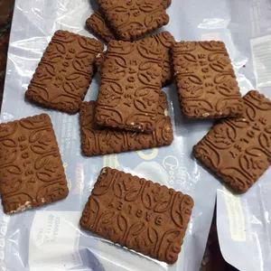 Reclamo por galletitas en mal estado