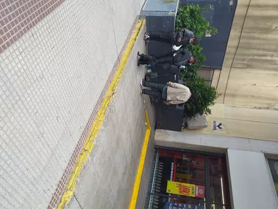 Carrefour market – independencia 456 – caba- barrio san telmo no cumple protocol