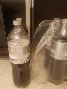 La gaseosa no esta llena