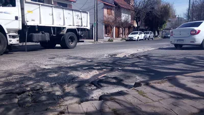 Pavimento roto - urgente - accidente