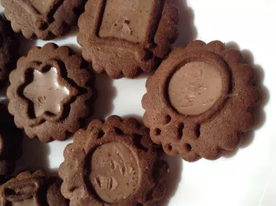 Las galletas del paquete sellado venían con marcas de uñas en todas las galleta