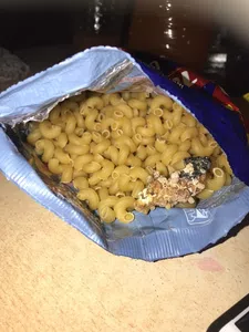 Hongos en fideos