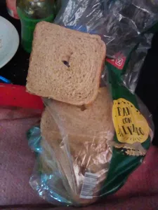 Aujeros en el medio del pan( todos los panes)