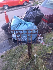 No levantan la basura de mi canasto