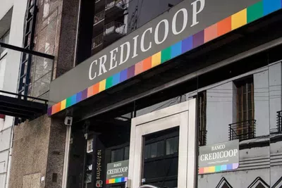 Banco credicoop rechazo la transferencia en dólares y el dinero no aparece!!