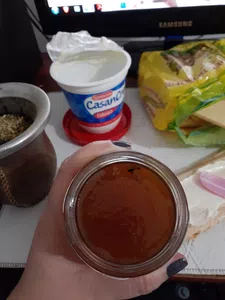Insecto en el interior de la mermelada