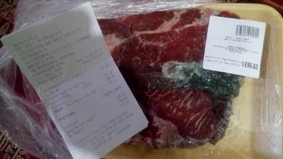 Compre carne en vea de merlo y esta en mal estado