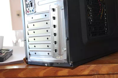 Gabinete abollado via cargo