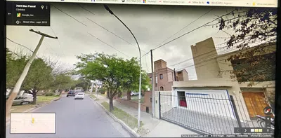 Reemplazo lámpara quemada en poste de alumbrado público