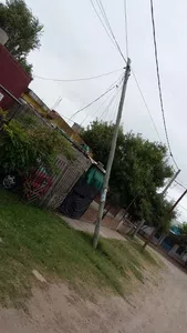Poste por caerse necesitamos ayuda por favor!!!!