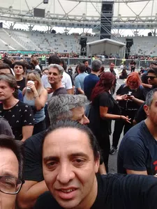 Que me devuelvan  el valor de las dos entradas