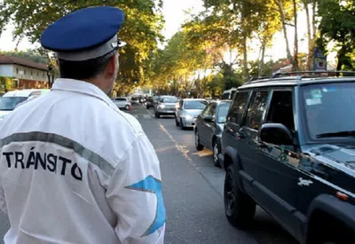 El transito en san isidro (z.norte) hoy dia un desastre
