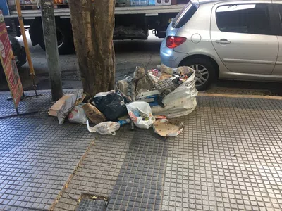 Retiro de escombros y reparación de vereda