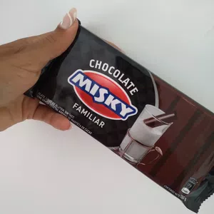 Chocolate de taza con aspecto de  podrido