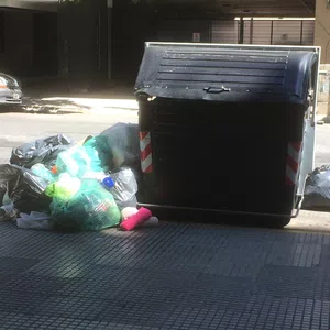Reubicacion conteiner basura