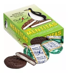 Mi menta de chocolate de marca felfort   vino con telarañas y un color verde