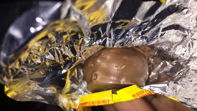 Un gusano en mi bon o bon