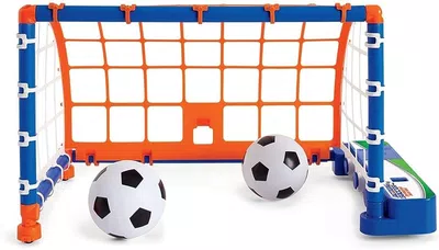 Pelota de futbol descosida
