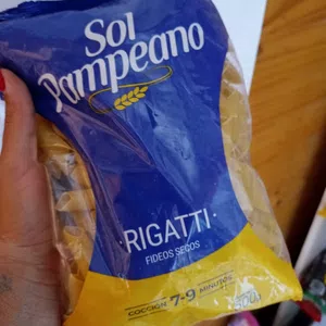 Gusanos en los fideos