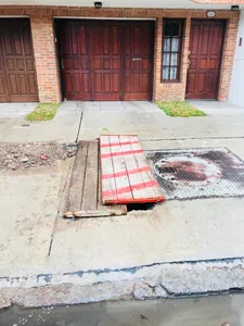 Reparacion urgente del ingreso a mi domicilio