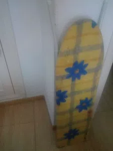 Higiene , plancha, aire acondicionado que deja mucho que desear y solo en salón