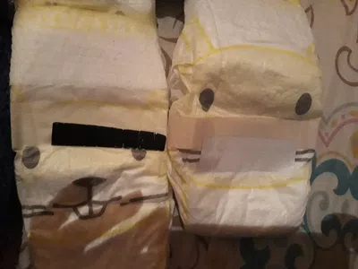 Pañales con cintas extrañas