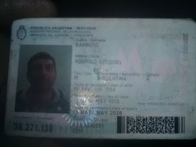 Necesitaria q me envien el plastico y q me la extiendan