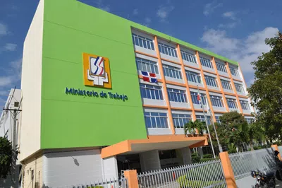 Q la empresa imforme si q no le esta abonando