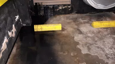 Ingreso de agua cloacal en cocheras del edificio