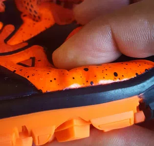 La devolción de mi compra por la falla de los botines ajena a mi persona