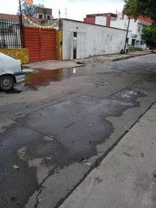 Reclamo de calle mal estado filtraciones al hogar