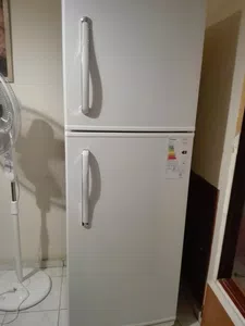 Heladera ate 1800b no enfría bien la heladera en 6. sí el freezer