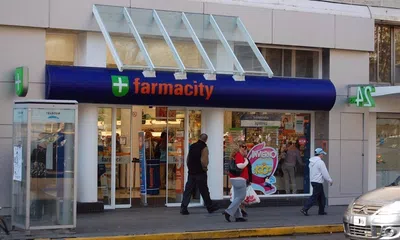Que tengan criterio para el trato co el cliente y que respeten las promociones