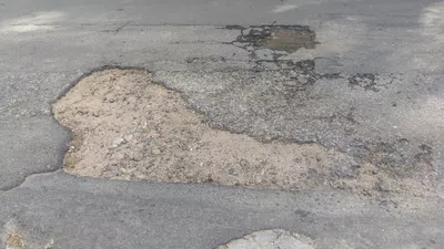 Urgente arreglo y tapado de baches