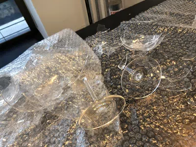 Quiero que me reenvíen las 2 copas rotas sin cargo alguno
