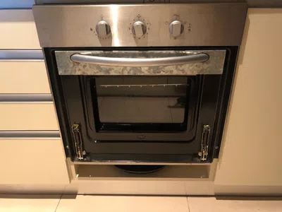 Necesito que cambien la puerta