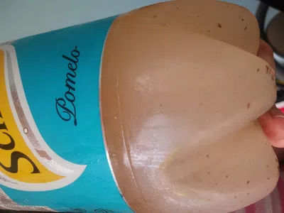 Botellas con sedimentos volor marrón